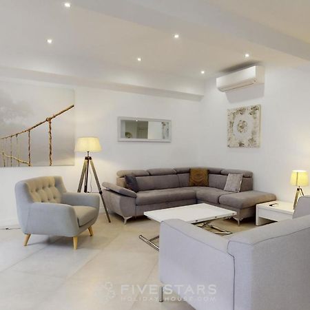 Grand Suite Promenade Five Stars Holiday House นีซ ภายนอก รูปภาพ